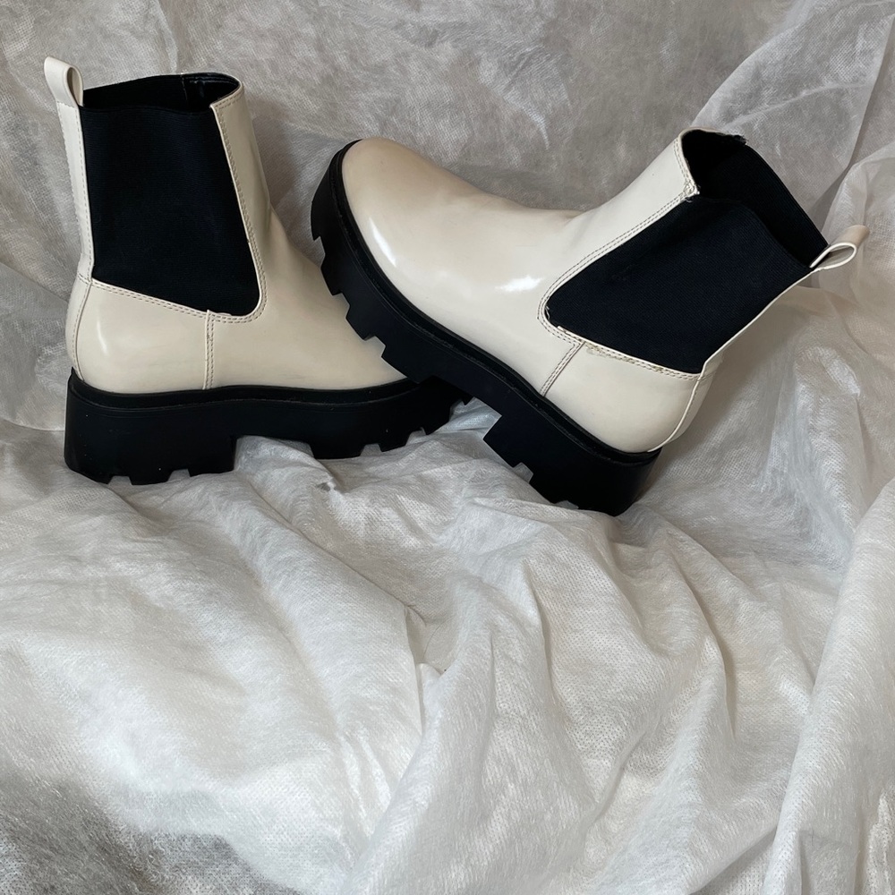 Open Edit Iris Lug Chelsea Boot 8.5